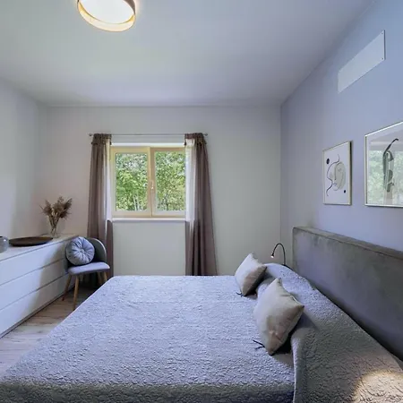 Villa Aria In Kraj Drage - Haus Fuer 6 Personen Nedescina