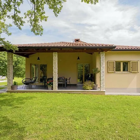 Aria In Kraj Drage - Haus Fuer 6 Personen